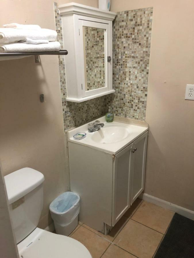 Quiet Cozy Efficiency Apartment Hollywood Ngoại thất bức ảnh